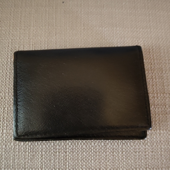 Pelle Studio Other - Pelle Studio Italian Black Leather Bi Fold Card Wallet